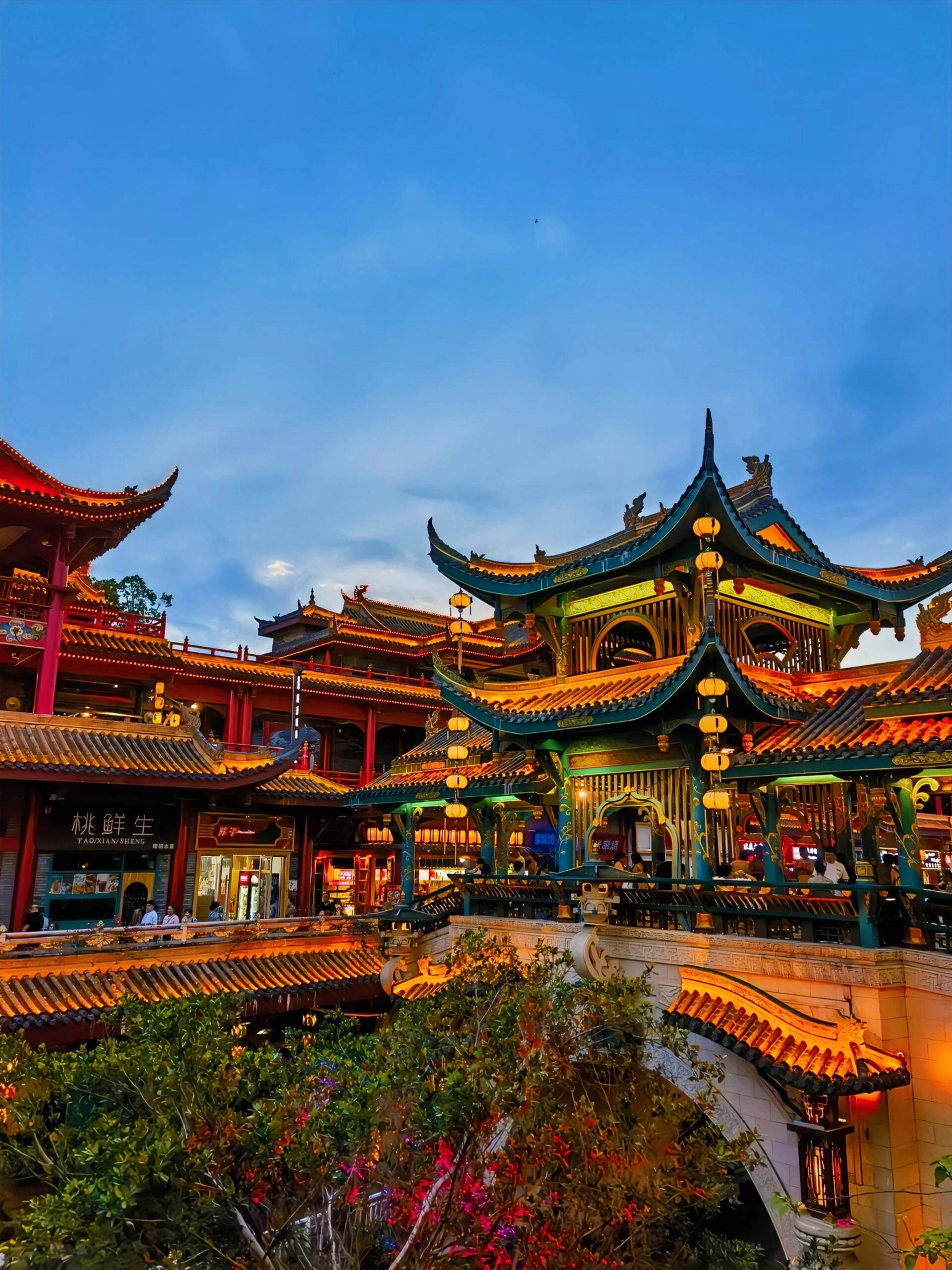 成都旅游景点(成都旅游景点图片)