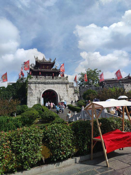 贵阳市内旅游景点(贵阳市内旅游景点排名前十)