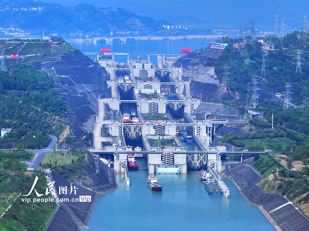 三峡电视台旅游频道(三峡电视台新闻热线电话)