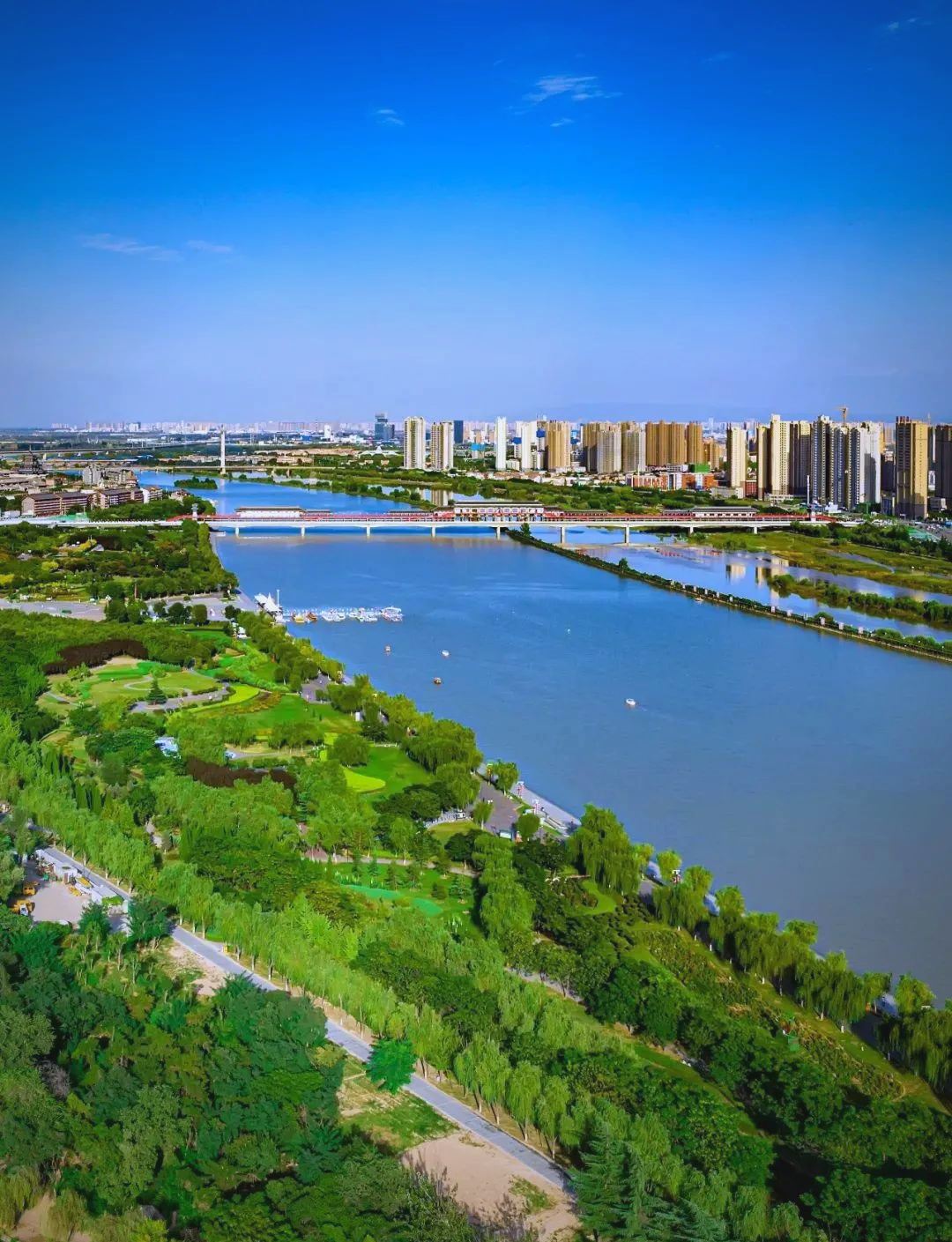 咸阳的旅游景点(咸阳的旅游景点有哪些)